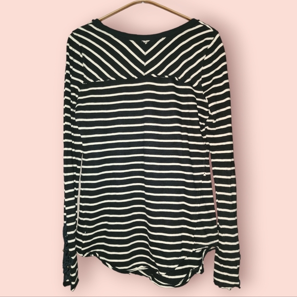 Free People Black And White Long Sleeve Top With Lace Detail Women's Med Scoop - Picture 2 of 4